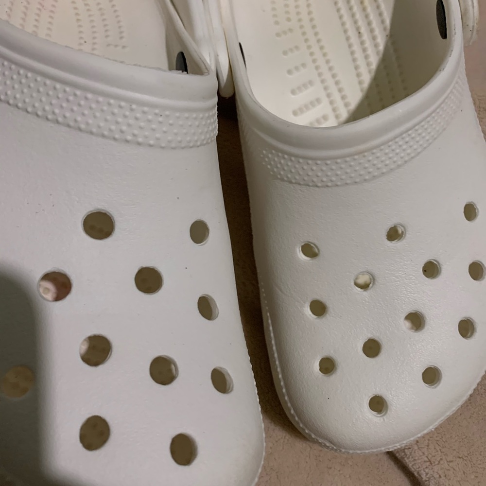 Crocs size 8 in women’s - Picture 5 of 5